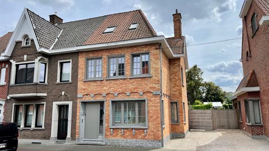 Half-open bebouwing Te huur Tielt (8700)